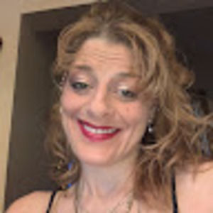 Meet your Posher, Roxanne